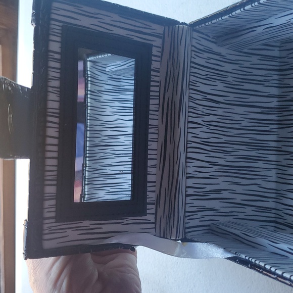 Tuscan Mini Vanity Case - Picture 4 of 4